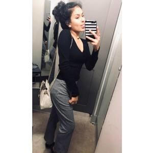 Meet your Posher, Paulina